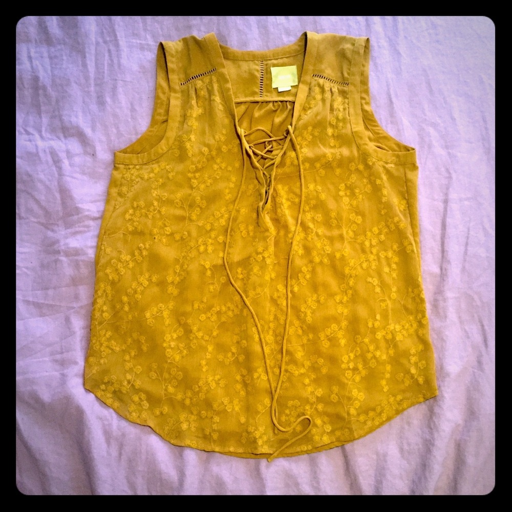 Maeve ( Anthropologie )embroidered yellow blouse